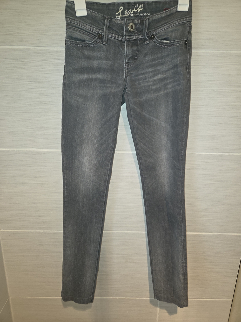 Levi's Gray Slim Straight Jeans San Francisco Womens Size 23